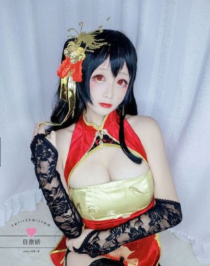 两个上面一个下电影