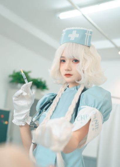 做爰无遮挡三级
