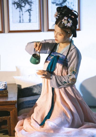 阿诺拉电影在线观看