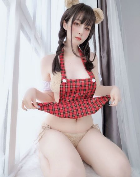紧身裙女教师在线观看