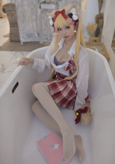 年轻善良的妻子